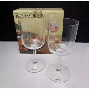 Kosta Boda Oktav Crystal Wine Glasses Bertil Vallien Sweden 6.25" Set of 2 NIB